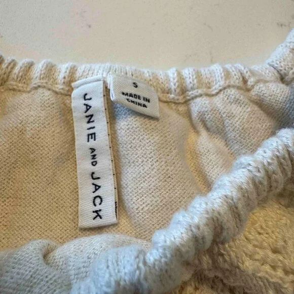 Janie and Jack Crochet Scalloped Trim Top and Scalloped Hem Shorts 5 - Picture 2 of 4